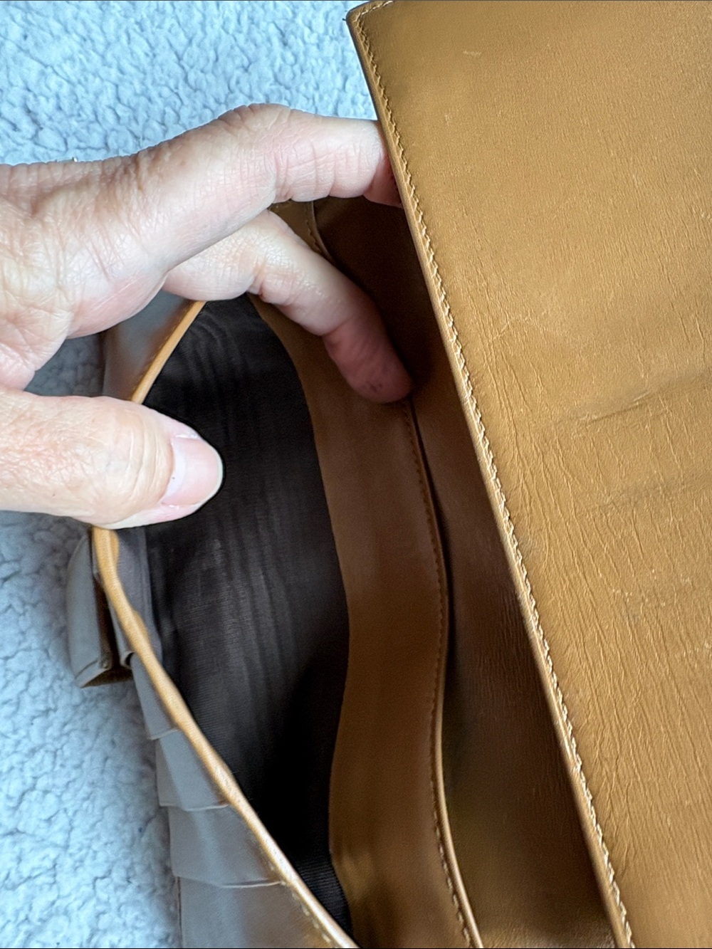 Gucci Interlocking Gold GG Calfskin Camel Colored Leather Continental Wallet - Picture 11 of 14